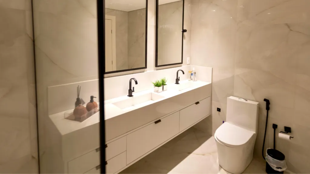 Modern Bathroom
