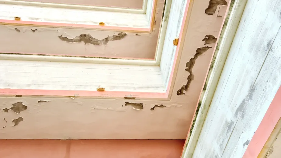 a cracked ceiling